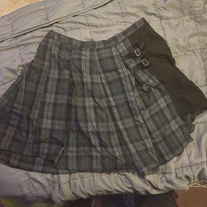 2x Hot Topic Skirt
